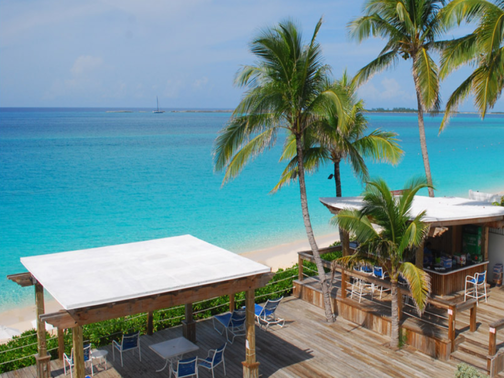 Relaxing Beach Villa with Full Kitchen, Free Wifi & Parking Vacation Rental - RedAwning