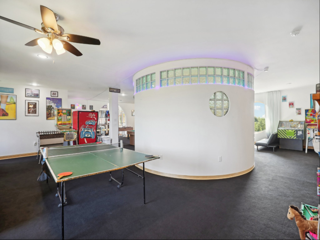 The Starlight Tower River Manor & Events /Arcades/Observatory/Theater/Bar+ Vacation Rental in Wisconsin - RedAwning