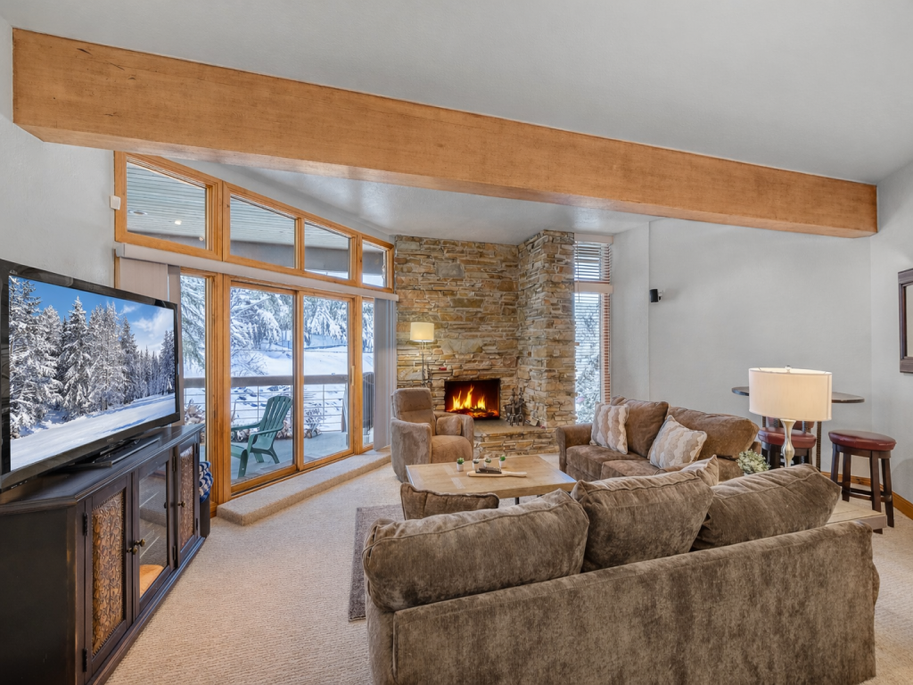 Powder Run 12C 100 yards to lift unbeatable Vacation Rental in Park City - RedAwning