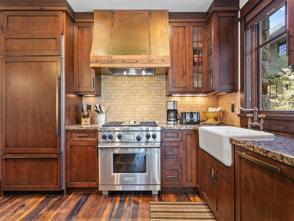 Arrowleaf Lodge at Deer Valley Resort - Three Bedroom Residence #110 Vacation Rental in Park City - RedAwning