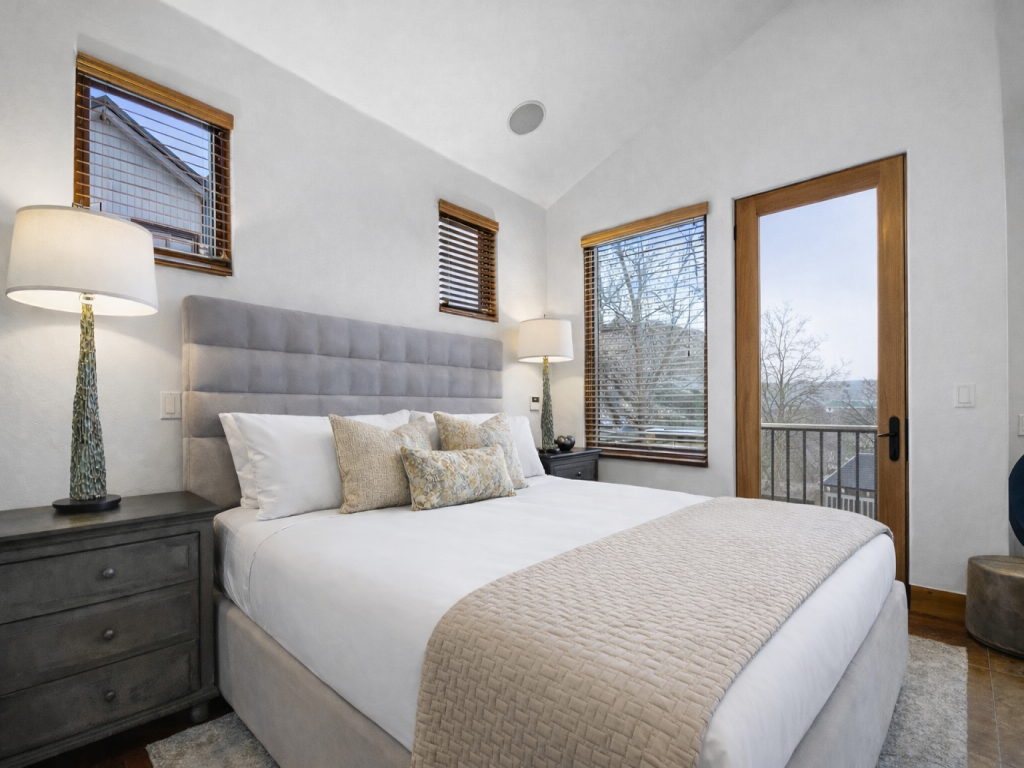 Stay Where the Locals Wish They Lived 502 Vacation Rental in Park City - RedAwning